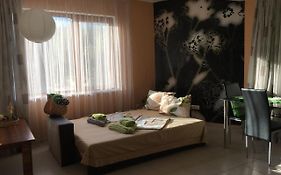 Elena'S Home